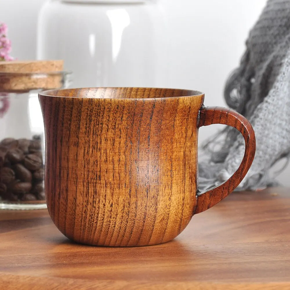 Tasse en bois massif