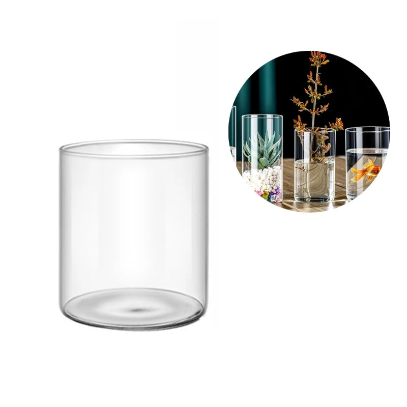 Vase en verre transparent