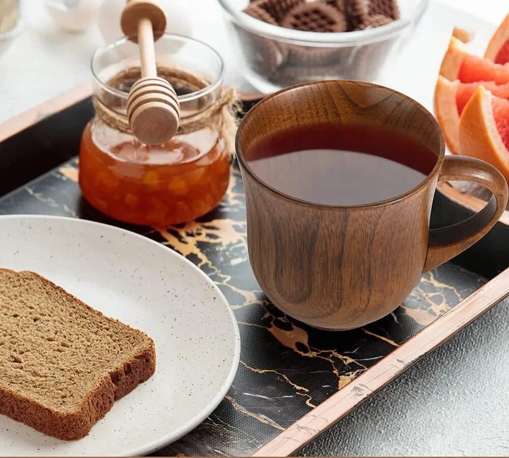 Tasse en bois massif